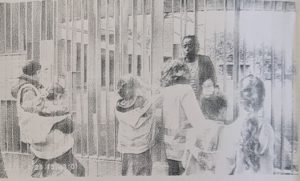 Projet Habiter la mémoire de la Compagnie 12:21. atelier "Imaginer la vie des autrices dans le quartier" avec les enfants du CSC Le Galet de Hautepierre et de la Maison de l'enfance avec Fatou Ba et Léna Dia, le 15 avril 2025